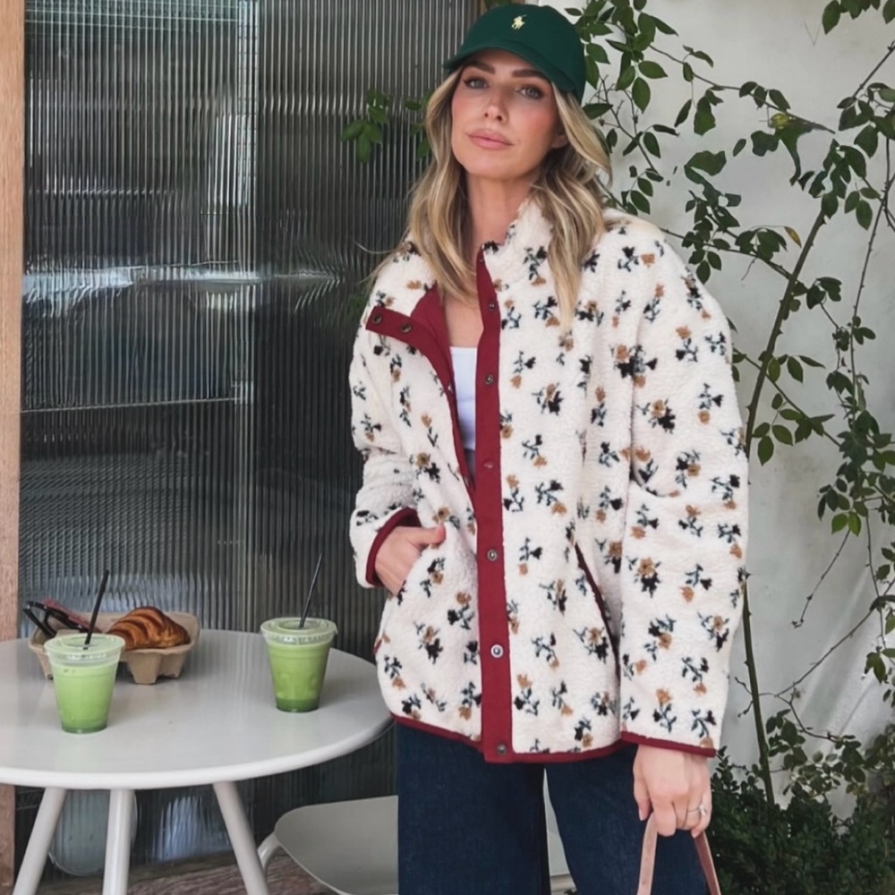 Saylor Tuckernuck Aliza Floral Sherpa Jacket Small